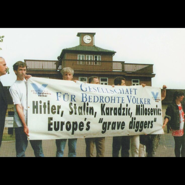 Demonstracije u Memorijalu Buchenwald, jul 1995. (Arhiv Gesellschaft für bedrohte Völker)